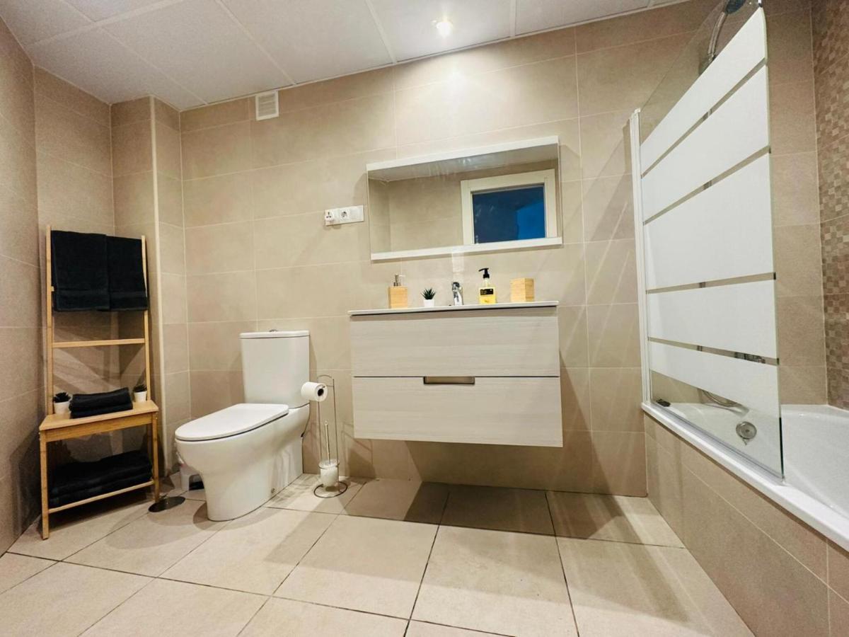 Elegant 2br Apt In Residential Area / Rooftop Pool * Marbellac